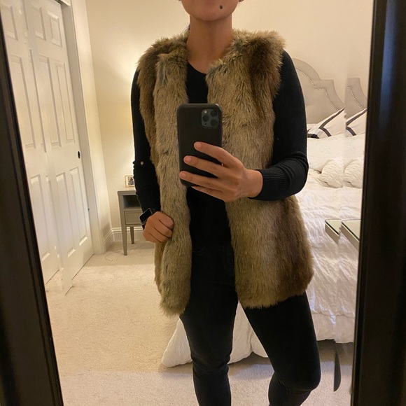 Faux fur vest - Picture 2 of 2